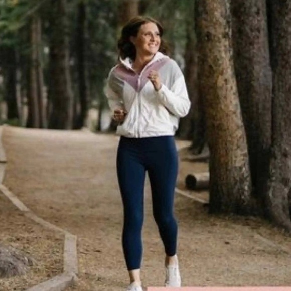 ZYIA Pants - Zyia Active Brilliant Hi-Rise Capri Navy Blue Cropped Leggings